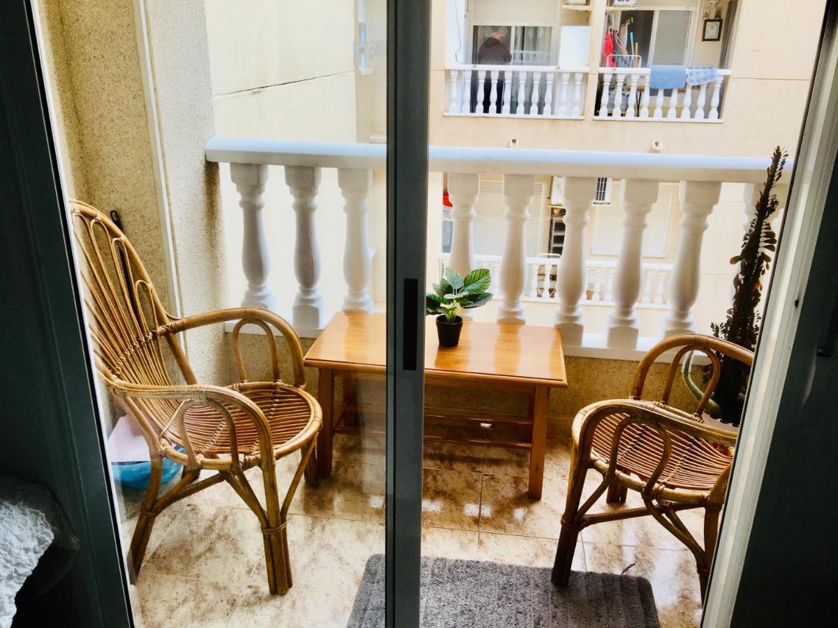 Apartamento Compartido - Solo El Dormitorio Es Privado Torrevieja Buitenkant foto